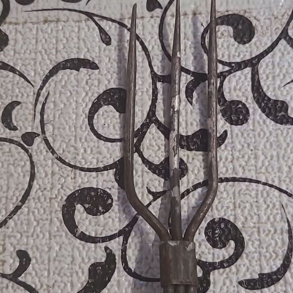 Vintage Three Prong Toasting Fork - Picture 2 of 7